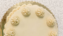 Load image into Gallery viewer, custom vegan vanilla cake spiral diner arlington denton fort worth
